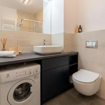 Lägenhet Reglowy Raj - Z Prywatnym Parkingiem By Spaceapart *