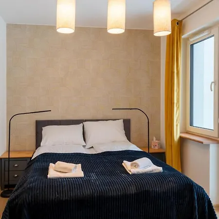 Lägenhet Reglowy Raj - Z Prywatnym Parkingiem By Spaceapart